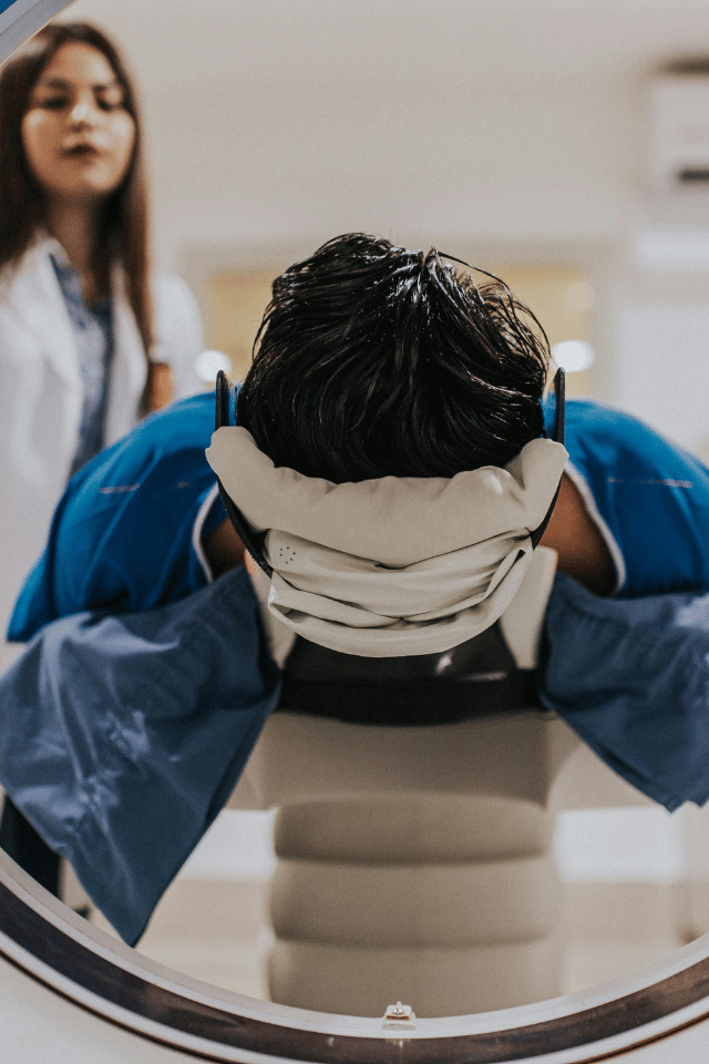 resonancia-magnetica-de-columna-en-ciudad-juarez-doctores-clinica